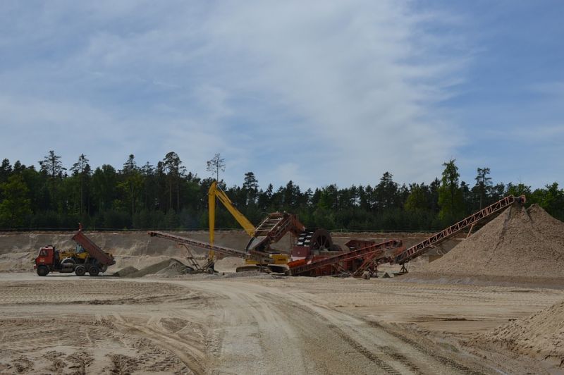 sand extraction.jpg