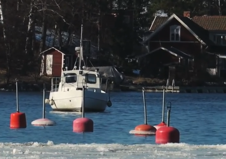 Solar Power Used to Desalinate Seawater (Video)