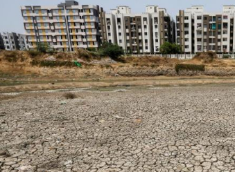 India’s Wells Are Running Dry, Fast
