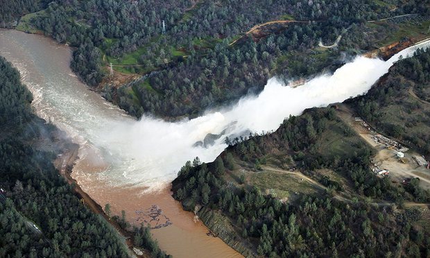 How Oroville Went from Drought to an Overflowing Dam in Just 2 Years