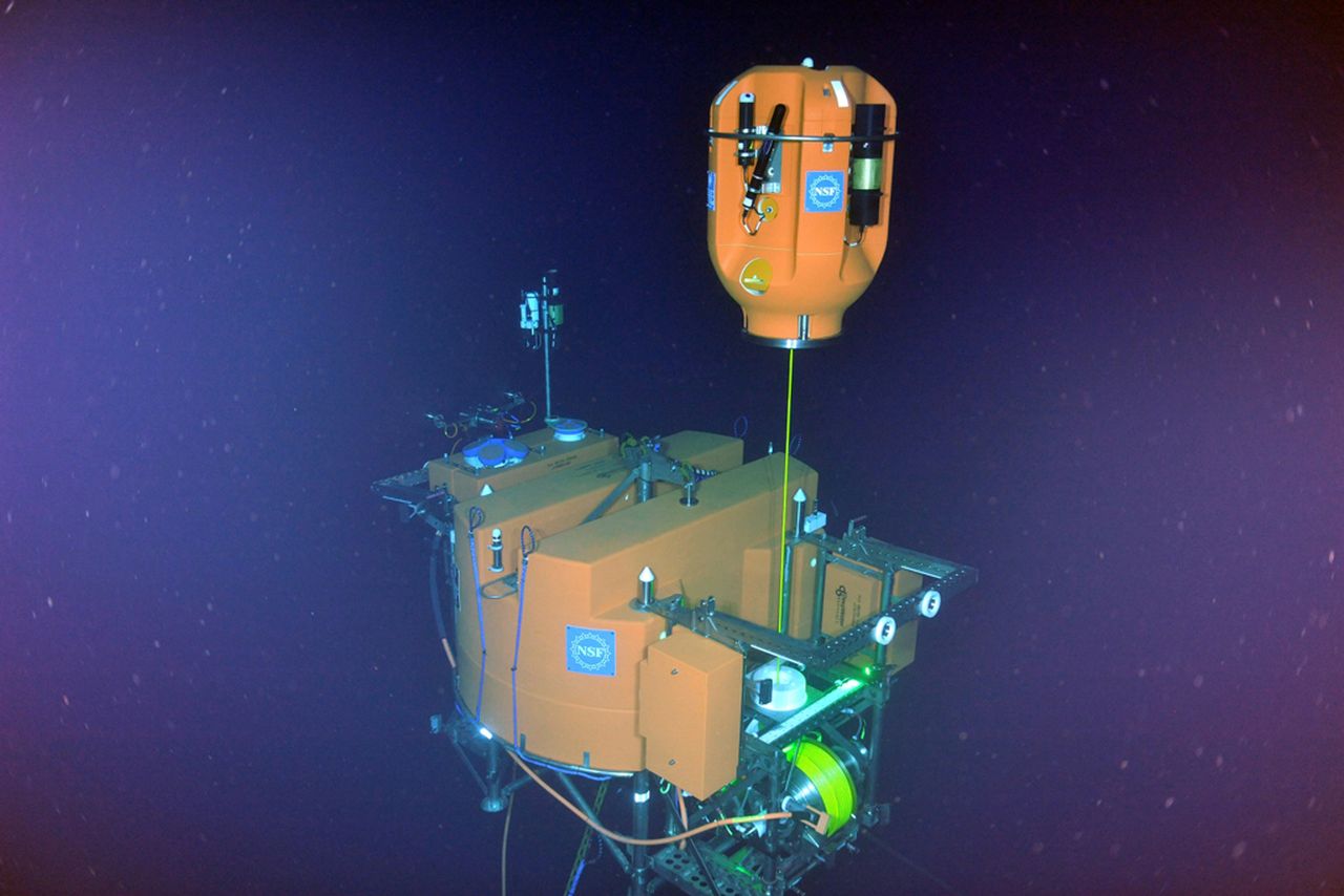 Network of deep-water observatories launched