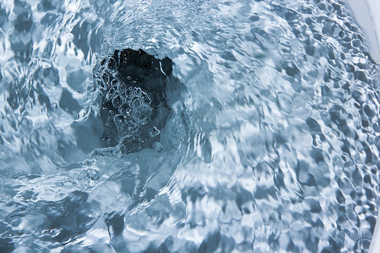 Hotel Water Use - Money Down the Drain?