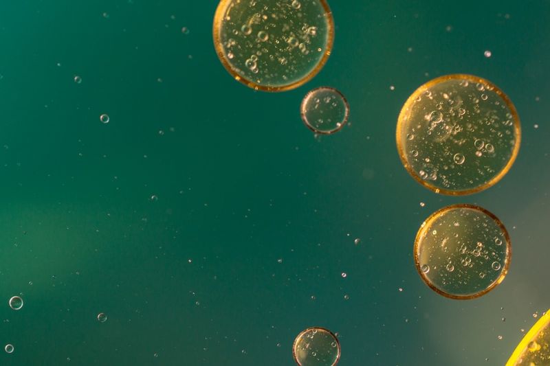 oil-in-water-1438453_960_720.jpg