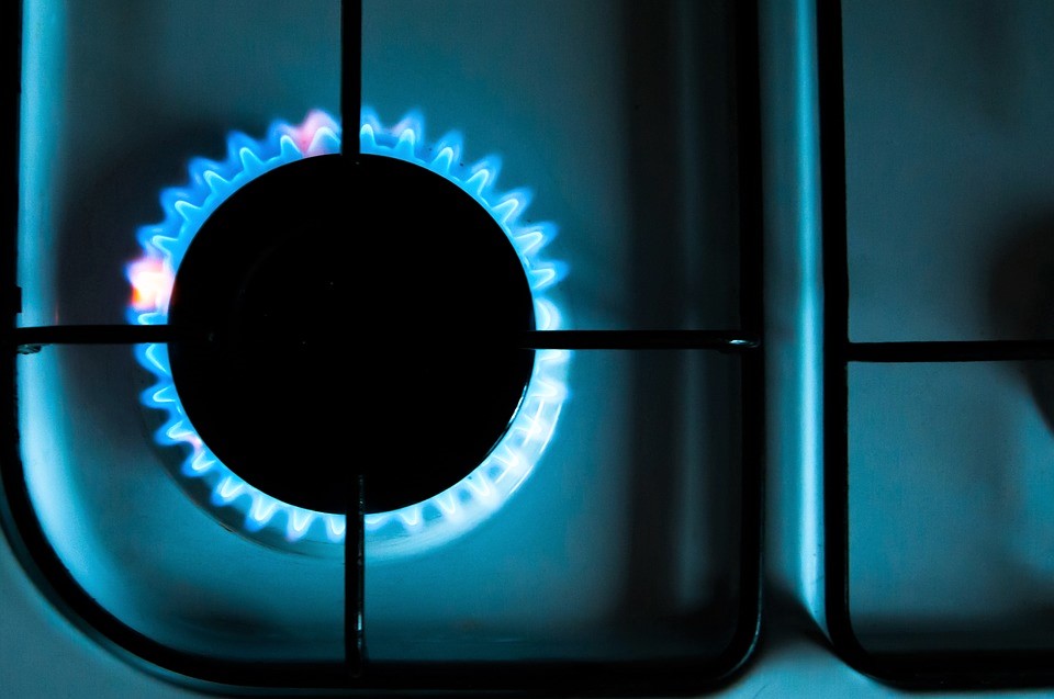 Harnessing Natural Gas to Harvest Water from the Air Solves 2 Big Problems at Once