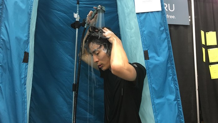 Portable Shower Reuses Same Water for Two Weeks