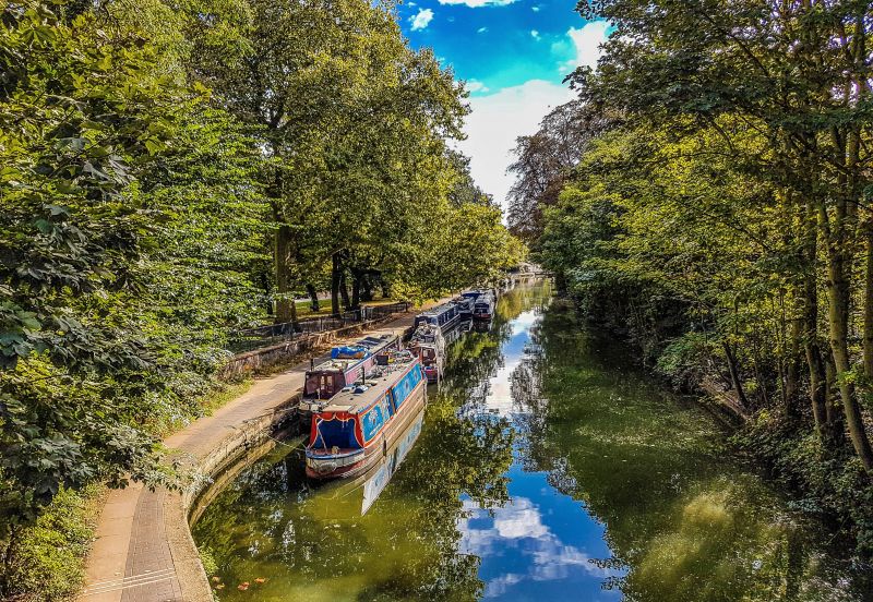 regents-canal-at-victoria-park-711202.jpg