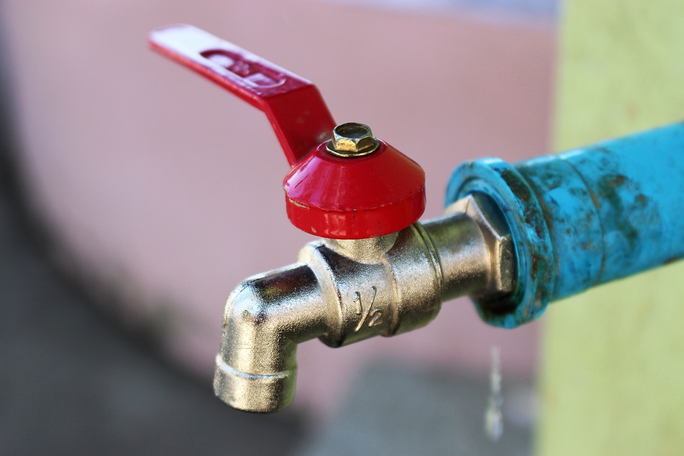 GEN-350 Technology Provides 120 Orphans in Uzbekistan with Fresh Water from Air