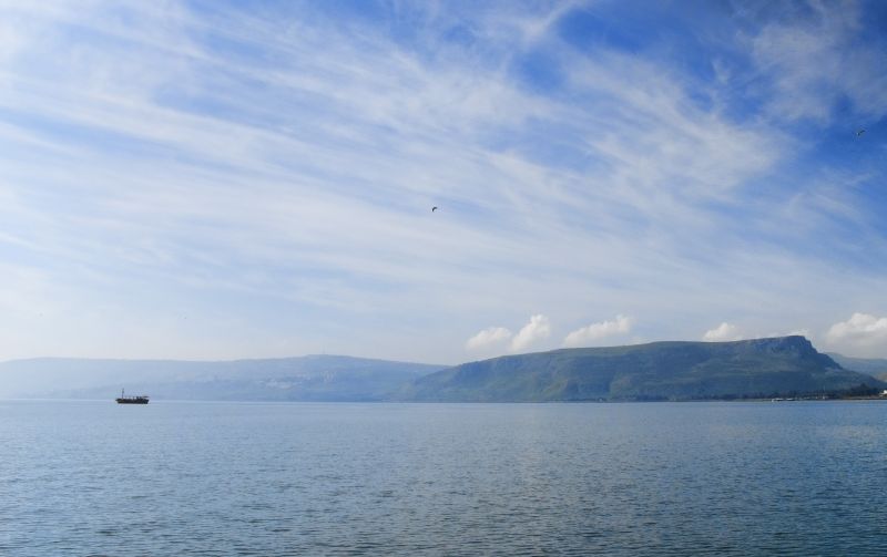 20110222_Israel_0103_Sea_of_Galilee_(adj)_(5540425388).jpg