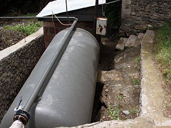P2SlrAi.jpg