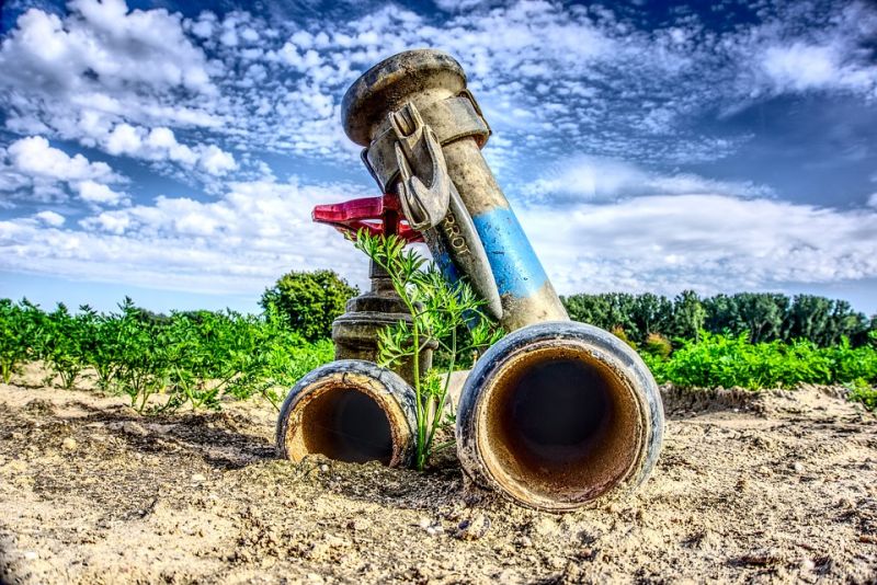 irrigation-2779959_960_720.jpg