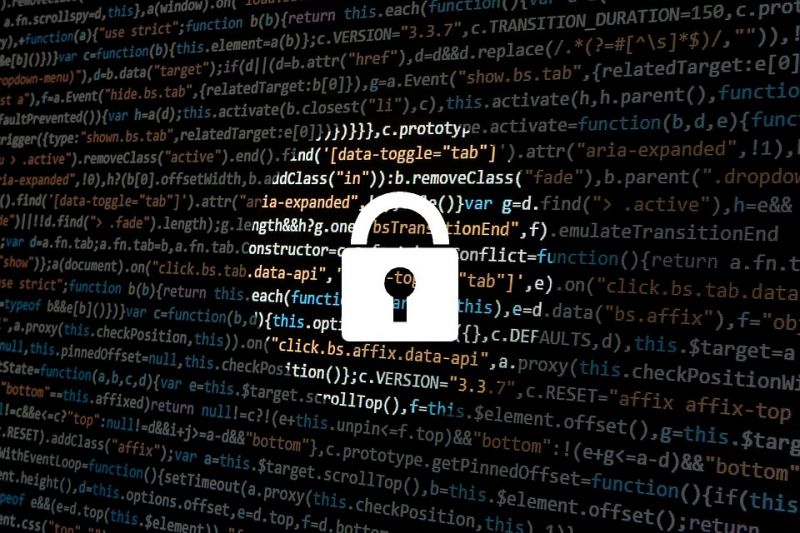 hacker-1944688_960_720.jpg