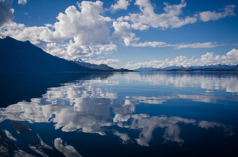 lake-430508_960_720.jpg