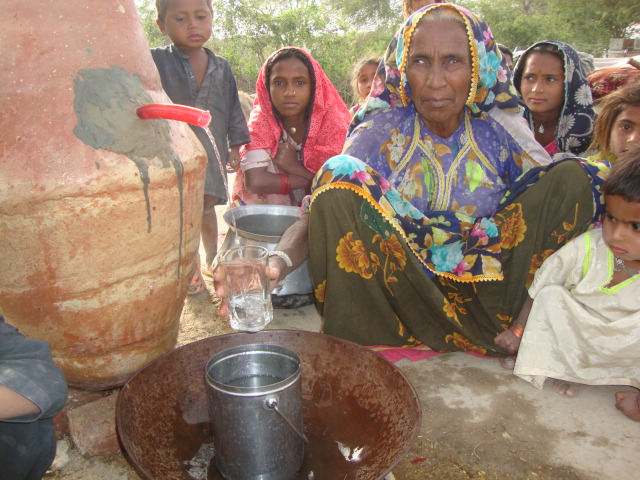 Case Study 6.4: Drinking Water through Household-Level Bio-Sand Filtration in Pakistan UN SCAP Policy Manual 2015