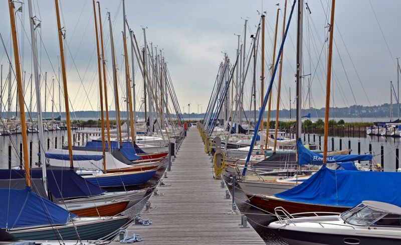 sailing-vessel-1477839_960_720.jpg