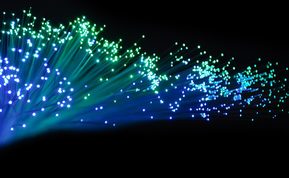 Could Fiber Optics Help Detect Leaks on Oil Rigs and Pipelines?
