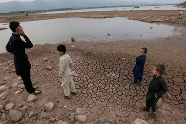 Country goes from being water-stressed to water-scarcePakistan is facing a shift from water-stressed to water-scarce status due to factors such ...