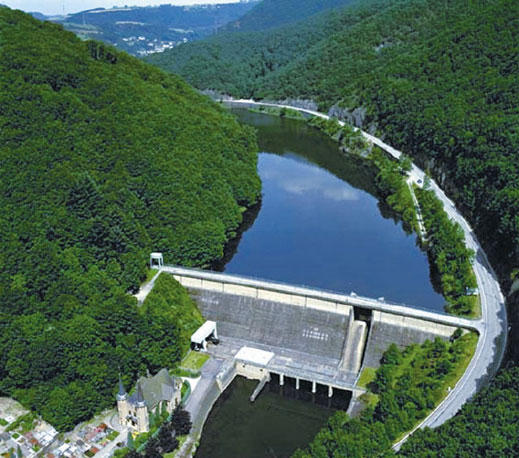 Breaking barriers: Latin America's hydropower potential