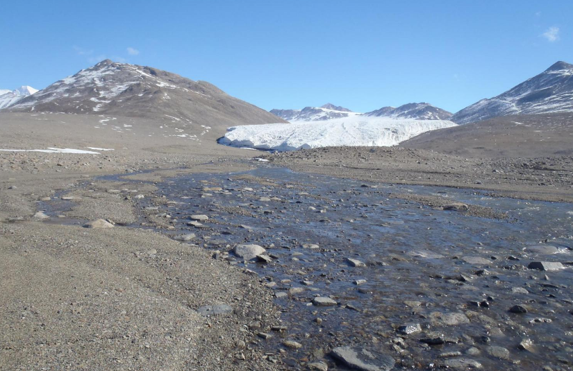 Research in Antarctica Found the Truth About the Chemistry of Streamflow That Affects Water Quality