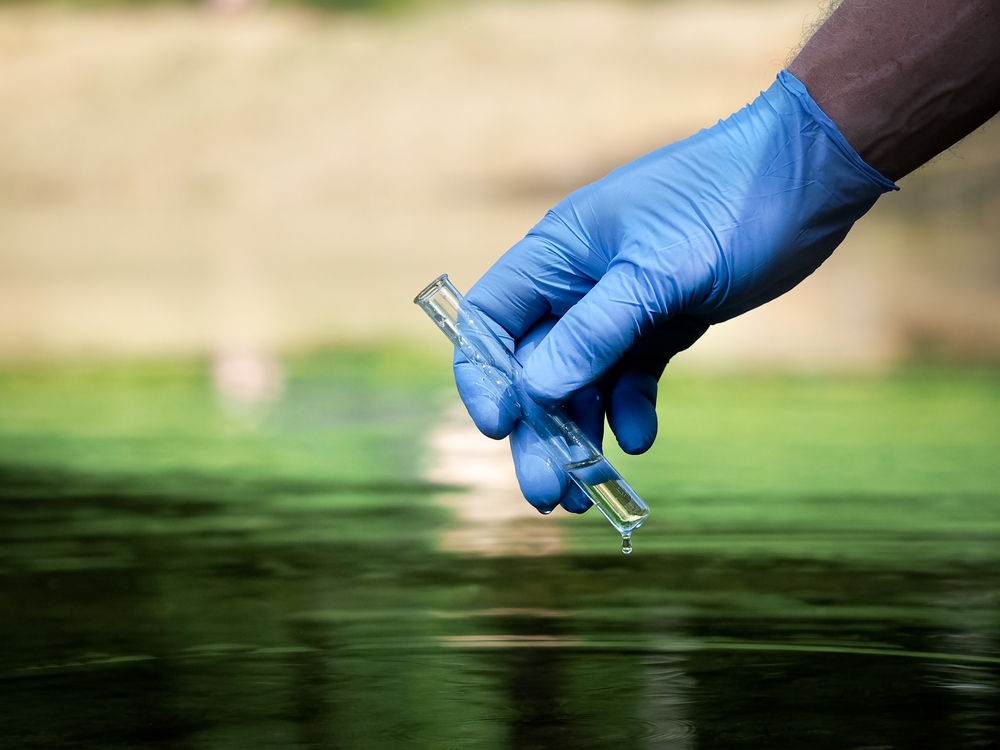 Smartphone Sensor Can Detect Dirty Water
