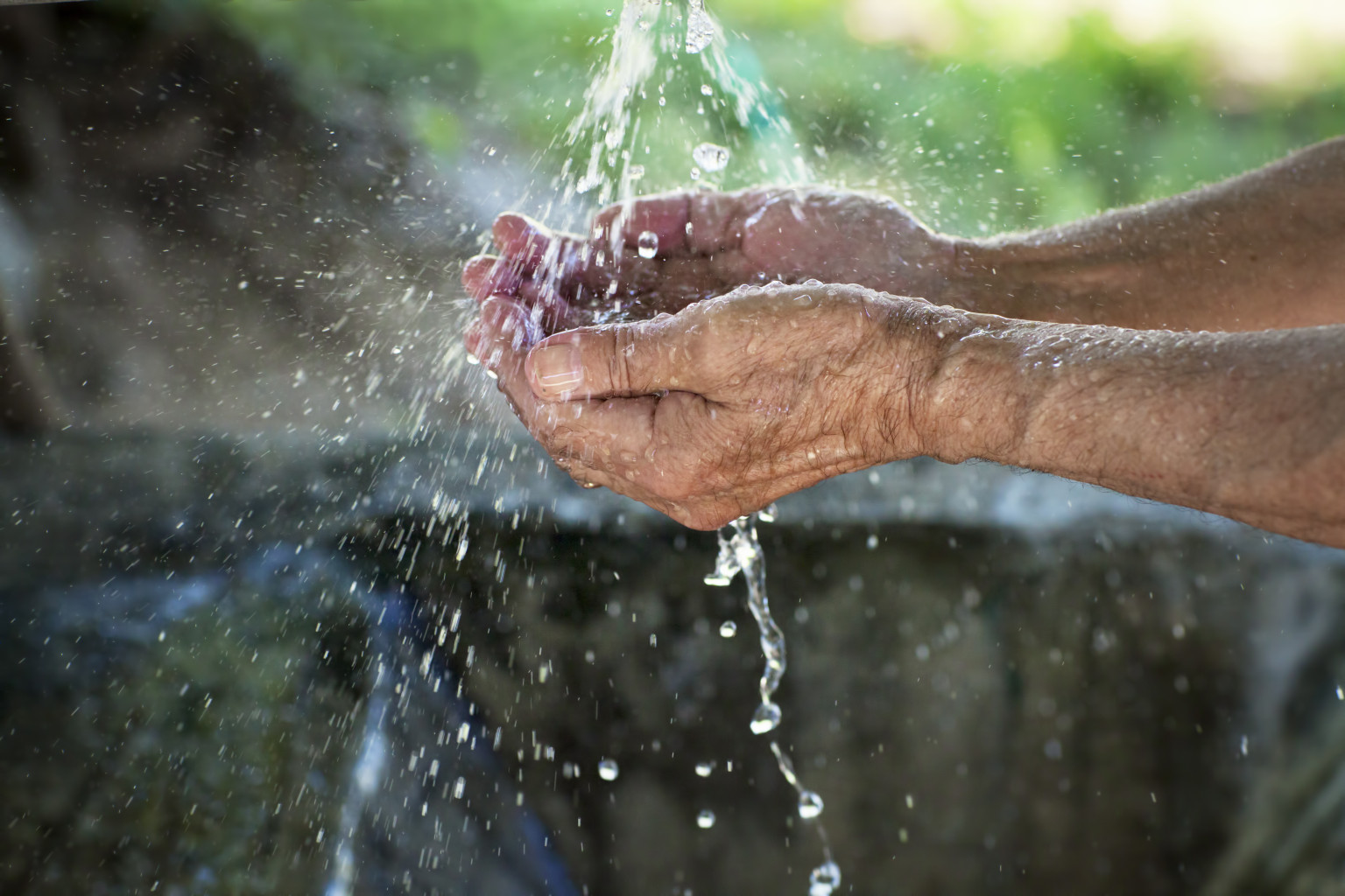 "Non Stick' Organic Compounds Lead to Safe Water