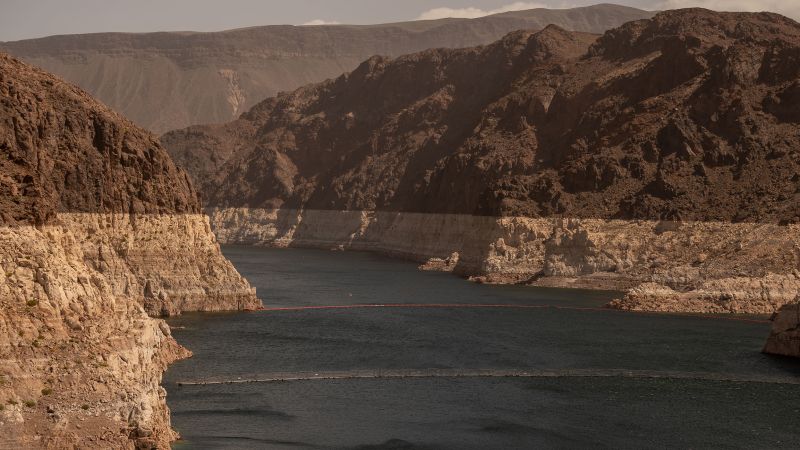 States reach landmark deal on water cuts to stave off a crisis on the Colorado River | CNNThree Southwest states announced Monday they have stru...