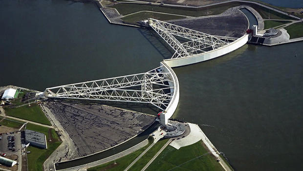 How the Dutch Confront the Rise of the Oceans