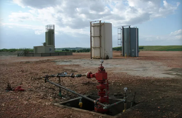 Fracking Contaminated Underground Water in Wyoming