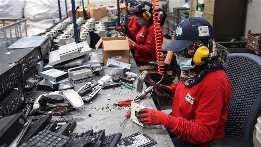 Bangladesh&#039;s environment at risk from improper e-waste management