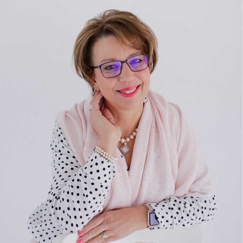Elizabeth D Myburgh