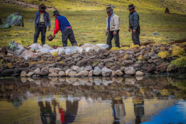 Indigenous Farmers Harvest Water with Small Dams in Peru’s Andes Highlands