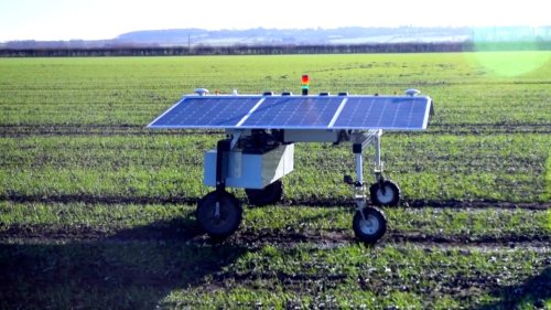 AI-Powered Robot Farmer Uses AI and Concentrated Light to Kill Weeds Without Weed Killers | Flipboard