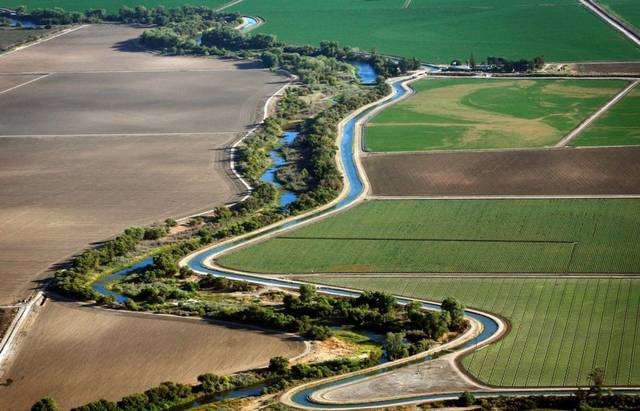 Excessive ​Groundwater Pumping Causes San Joaquin ​Valley to Sink