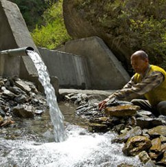 India Groundwater: A valuable but diminishing resource 