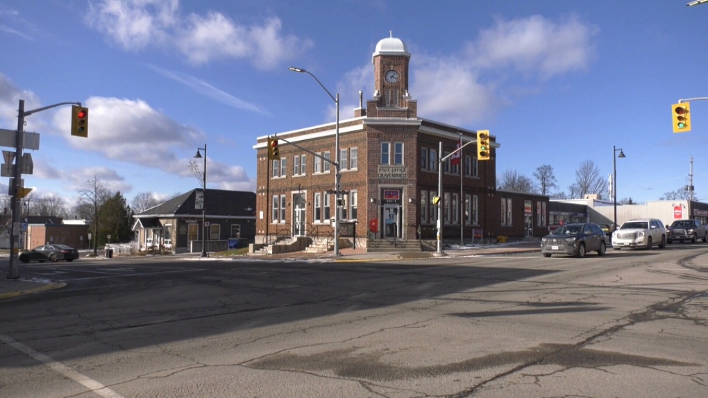 Mislabeled fluoride container triggers a boil water alert in this Canadian City https://barrie.ctvnews.ca/boil-water-advisory-shuts-down-much-of...