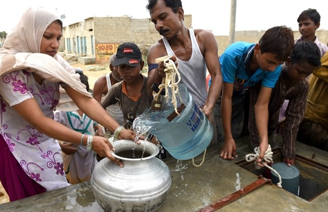 The ‘water mafias’ that suck Karachi dry of scarce resource