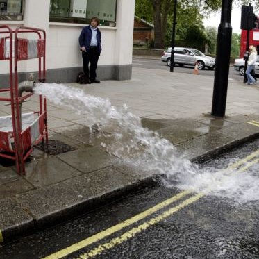 No drought on bonus payout for water bosses