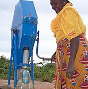 Breakthrough for WaterAid-endorsed rope pump in Mozambique