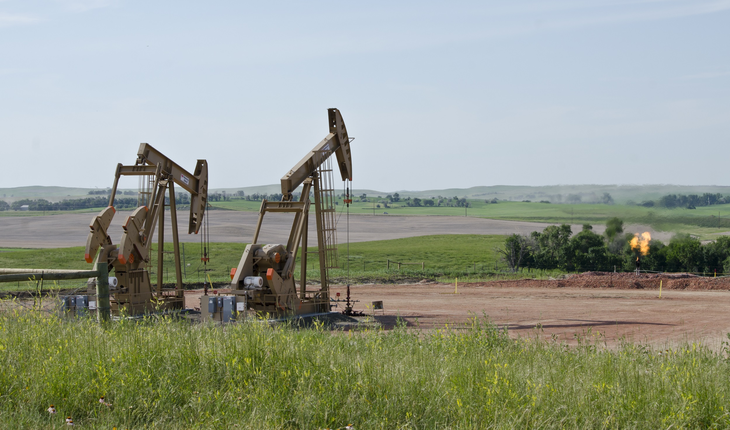 Groundwater Not Affected by Fracking, but Surface Water Is