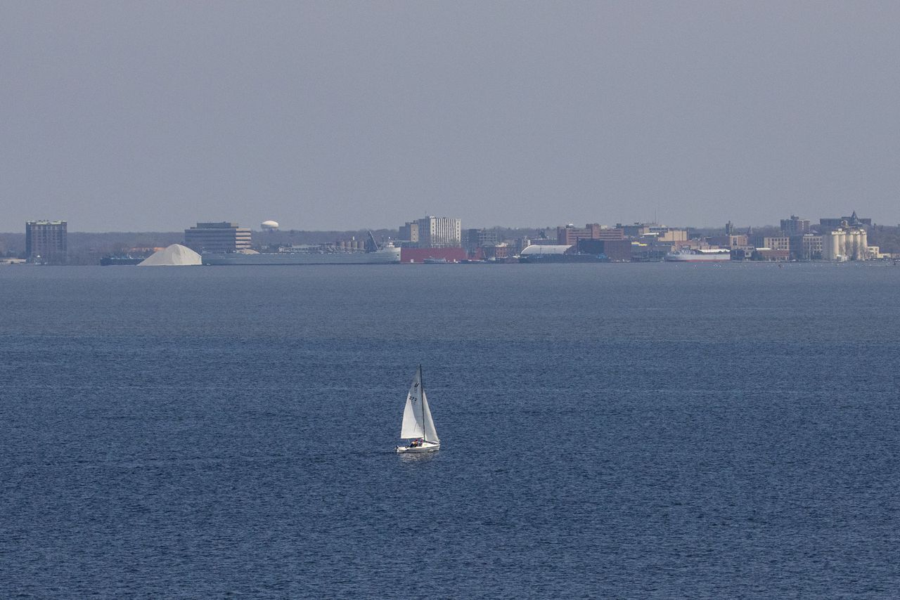 $1B for Great Lakes cleanup will target 22 pollution hotspots