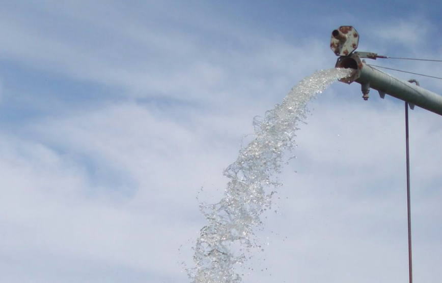 Removing Iron Bacteria from a Centre Pivot Irrigator (Case Study)