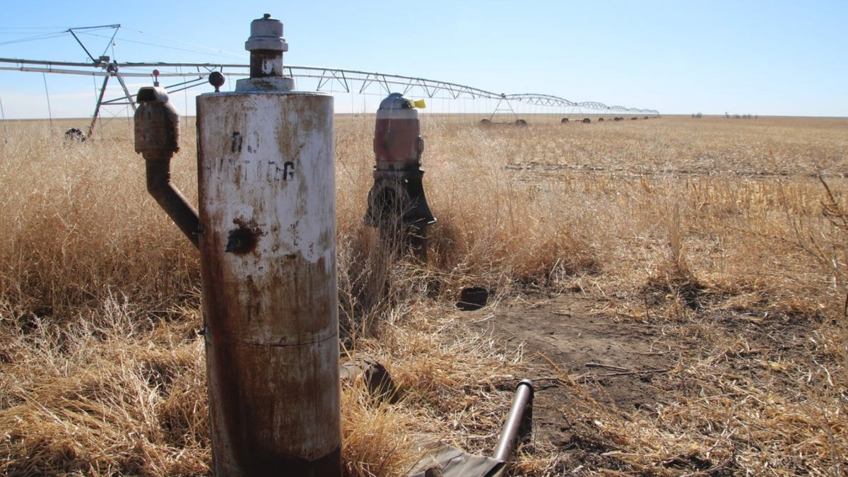 Ogallala Aquifer dropped 12+ inches in 2021. Land value could lose billions as water source runs dry.