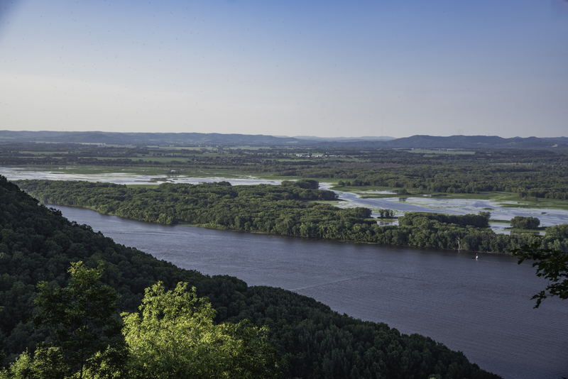 Human-Engineered Changes on Mississippi River Increased Extreme Floods