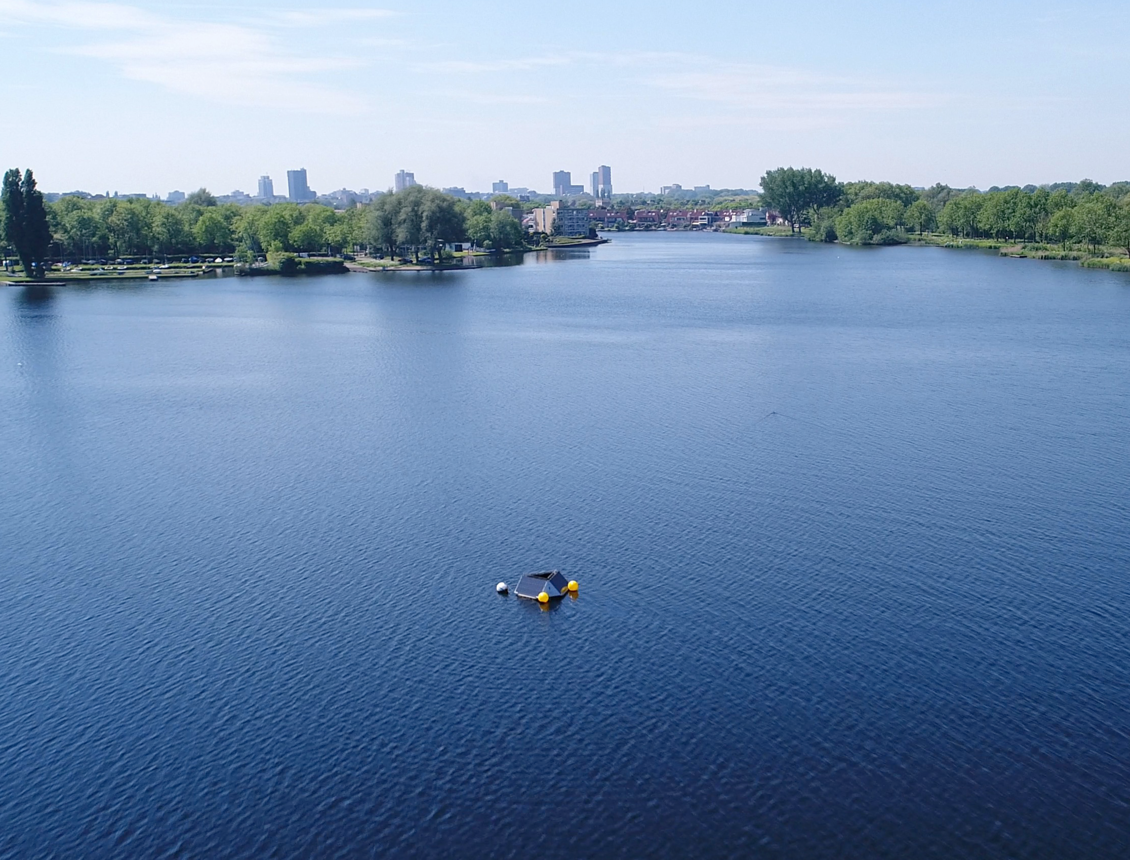 Chemical-Free Algae Control with LG Sonic MPC-Buoy