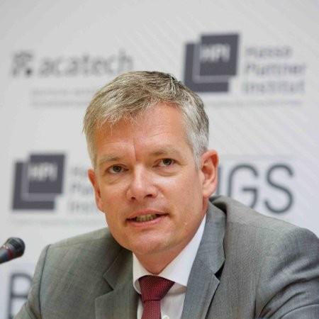 Tim Stuchtey