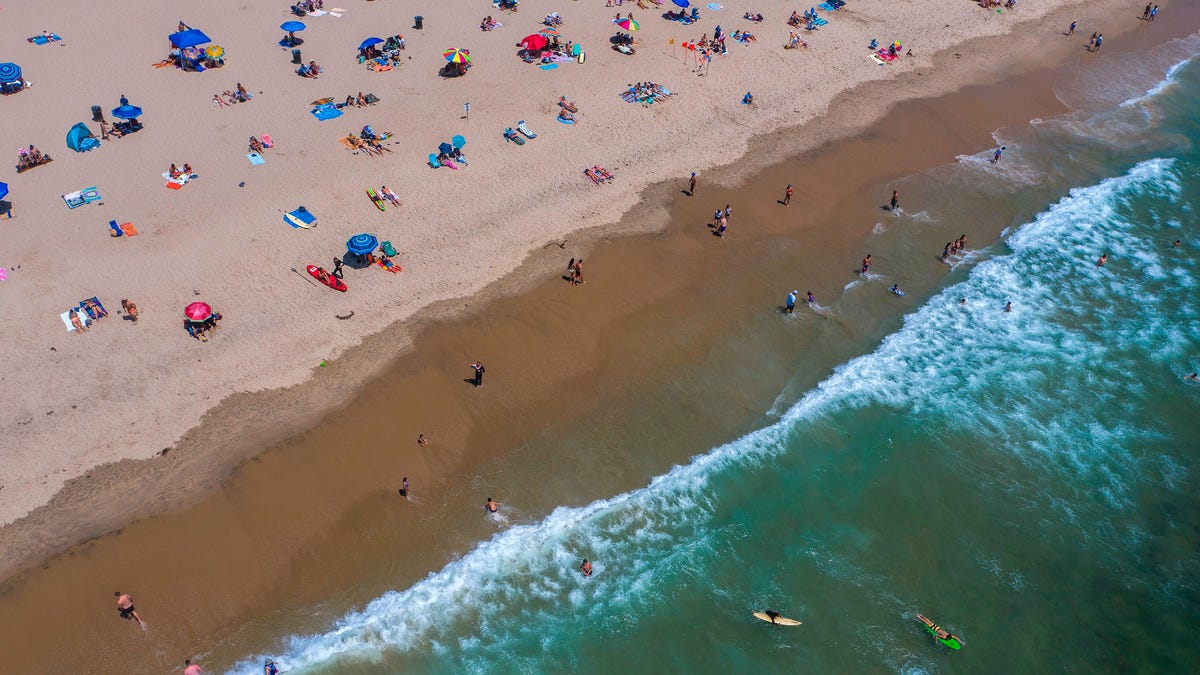 17-million-gallon sewage spill at Los Angeles&#039; largest treatment plant closes miles of Southern California beaches