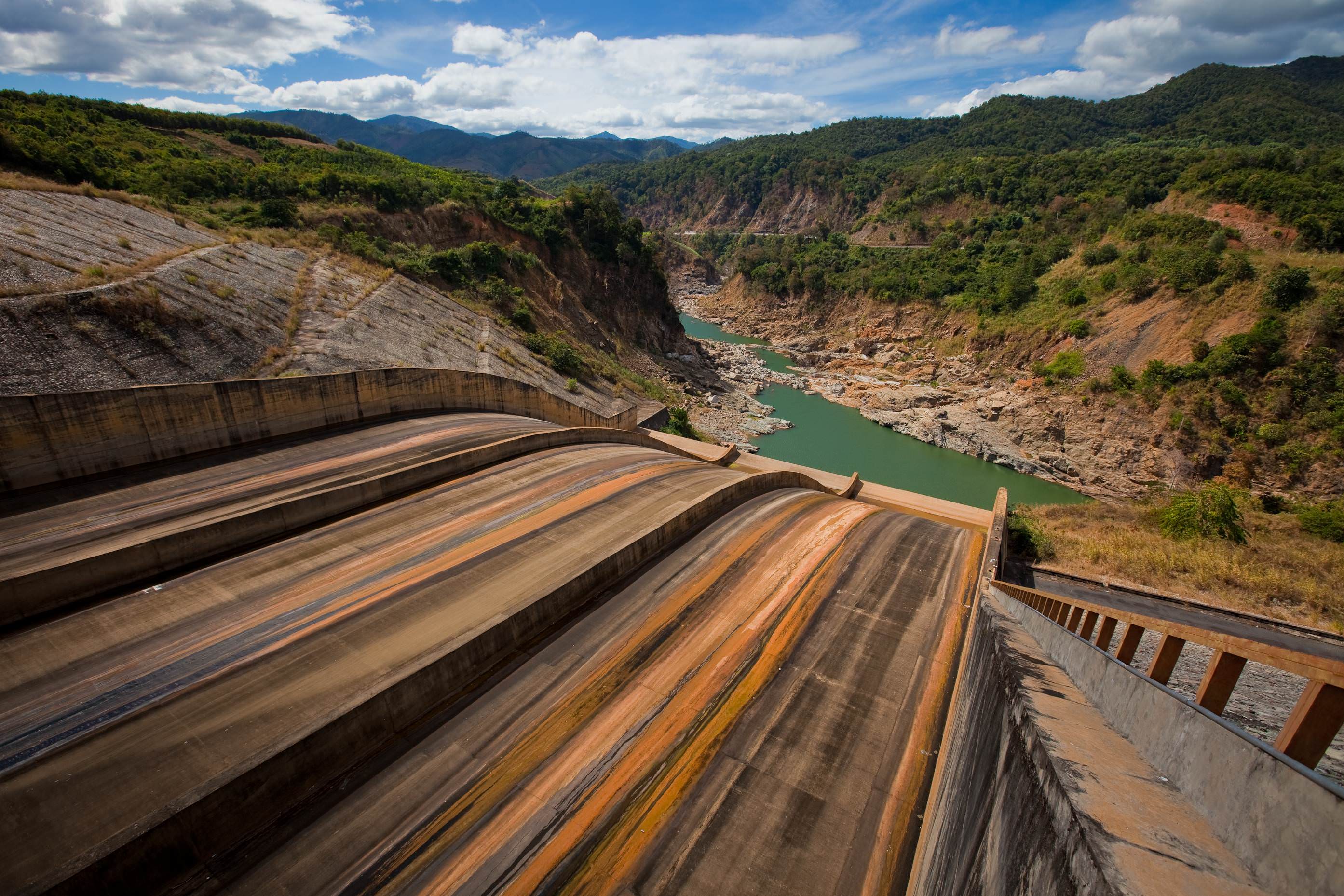 UW Project Seeks Sustainable Blueprint for Hydropower Dams