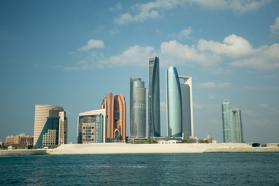 Abu Dhabi Invites Bids for Giant Water Desalination Plant