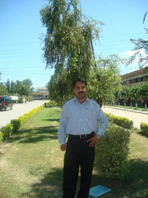 Idrees Ahmad Khan, Khan