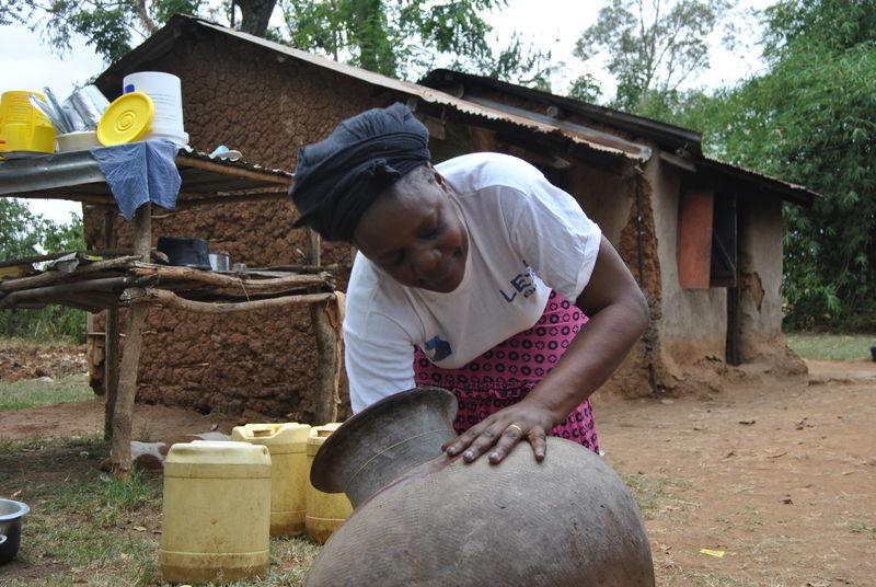 For Clean Drinking Water in Kenya, Just Add Sunshine (and a can)