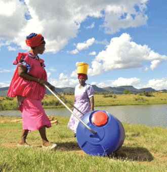 What does the Hippo Water Roller have in common with rats, soccer balls and motorbikes? http://www.one.org/us/2015/06/23/4-innovators-changing-t...